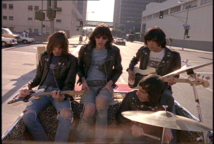 ロックンロール・ハイスクール 8枚目の写真・画像