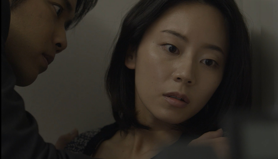 夜明けまでバス停で 4枚目の写真・画像