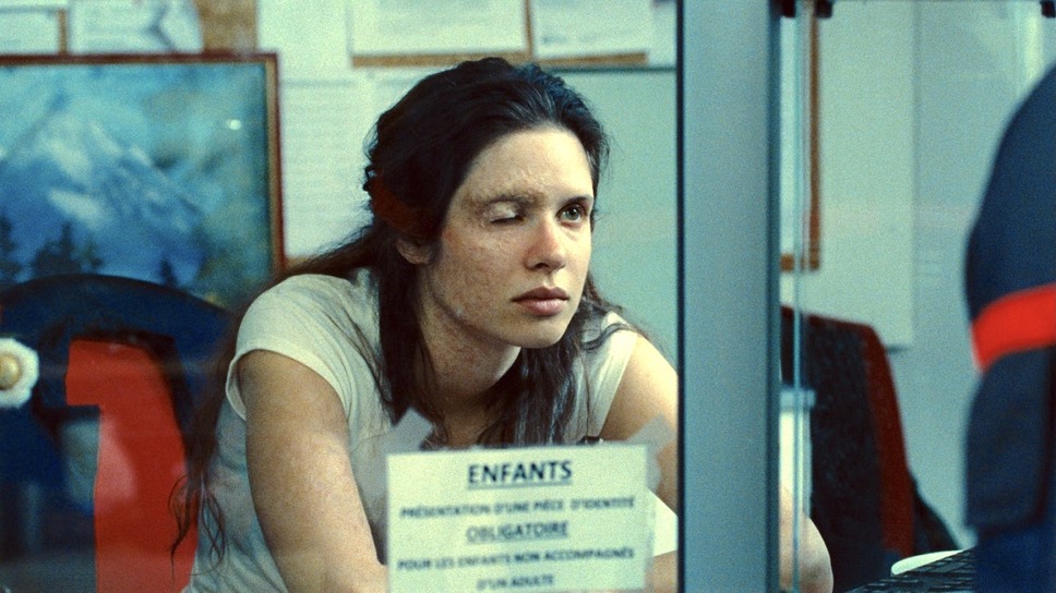 ©2021 F Comme Film - Trois Brigands Productions - Le Pacte - Wild Bunch International - Auvergne-Rhône- Alpes Cinéma - Division