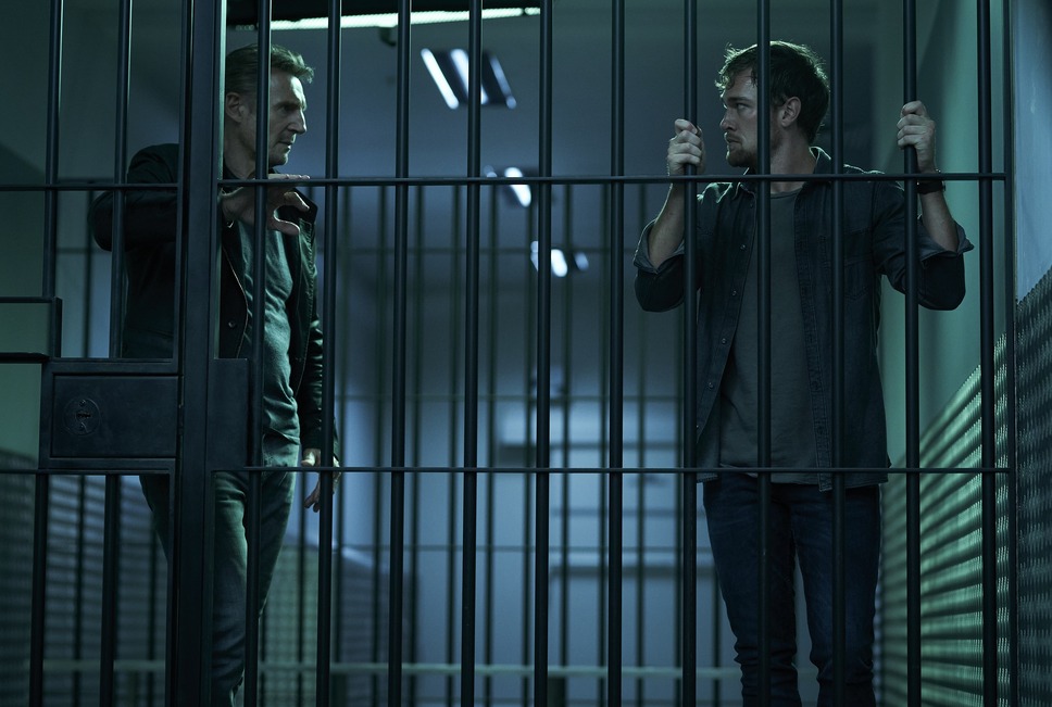 ブラックライト 4枚目の写真・画像