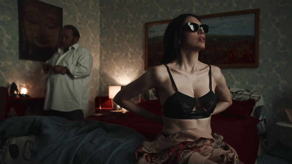 ダークグラス 3枚目の写真・画像