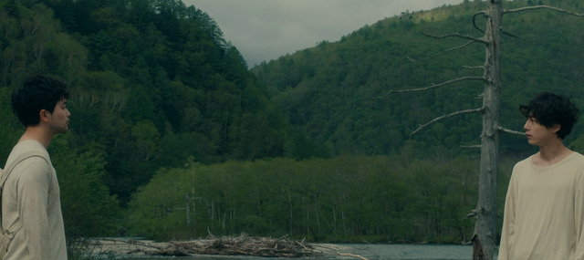 サイド バイ サイド 隣にいる人 3枚目の写真・画像