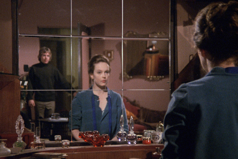 雨にぬれた舗道 1枚目の写真・画像