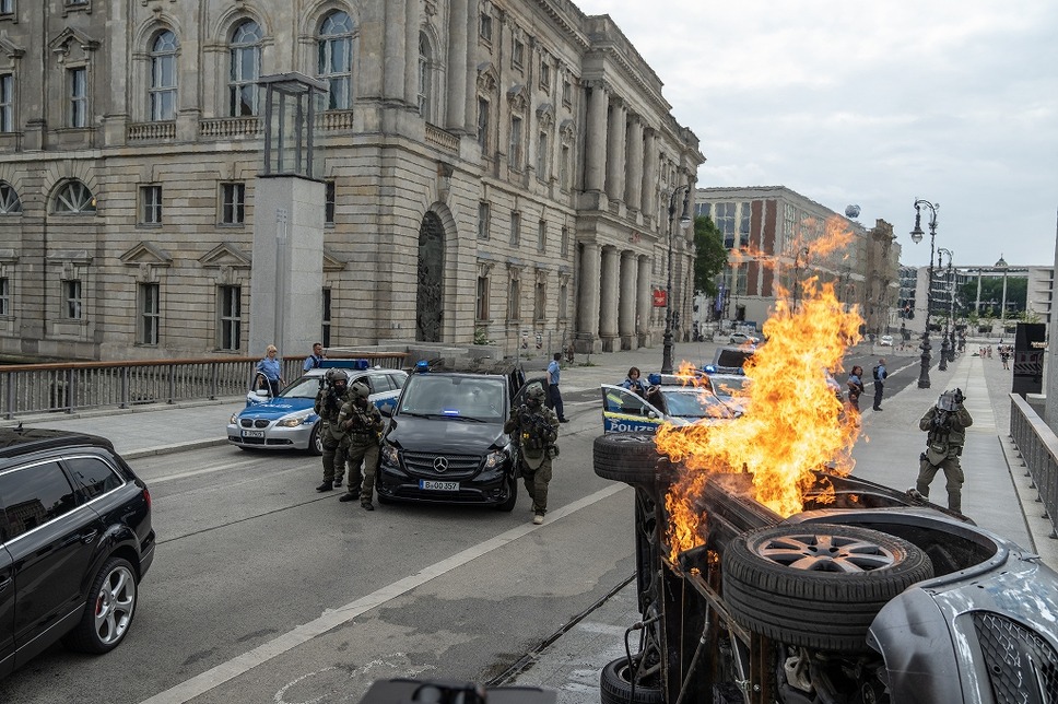 バッド・デイ・ドライブ 11枚目の写真・画像