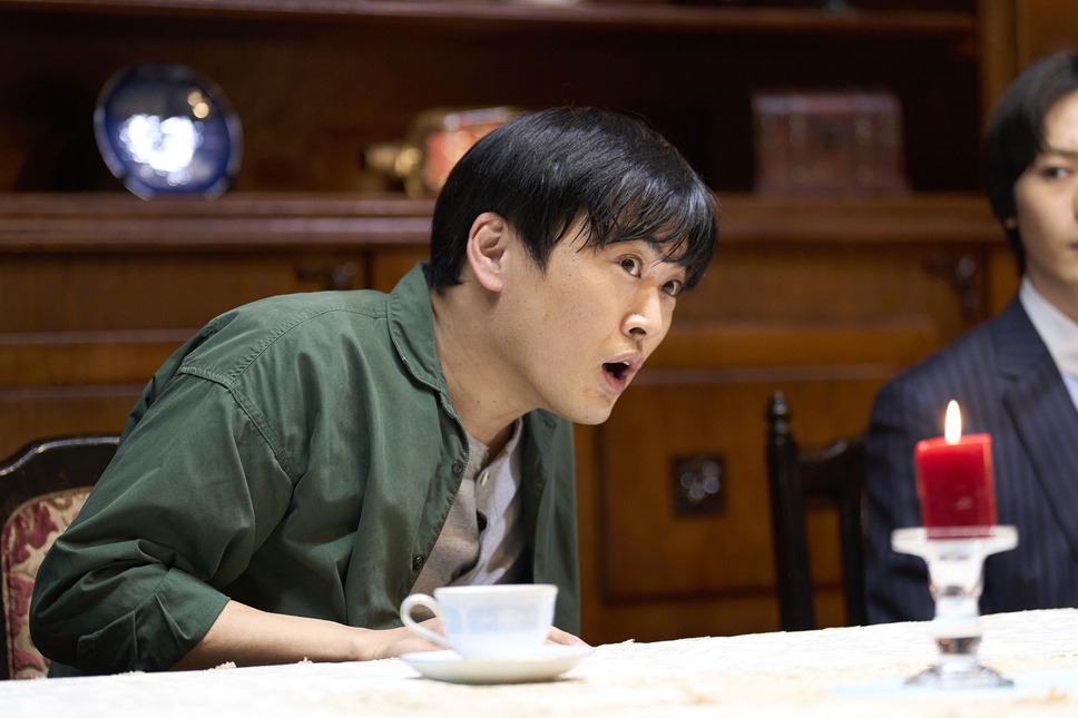 劇場版 マーダー★ミステリー 探偵・斑目瑞男の事件簿 鬼灯村伝説 呪いの血 2枚目の写真・画像