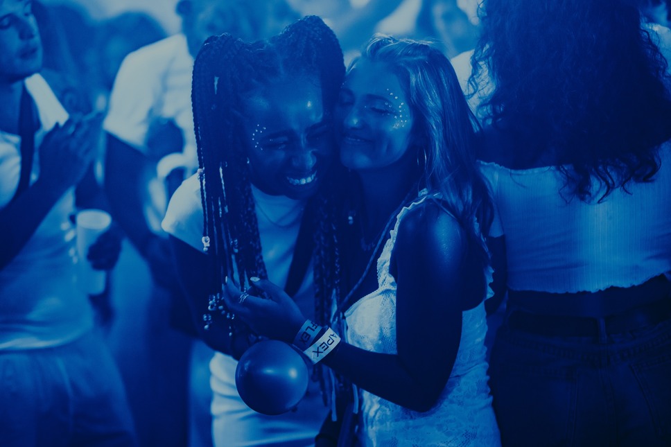 HOW TO HAVE SEX 6枚目の写真・画像