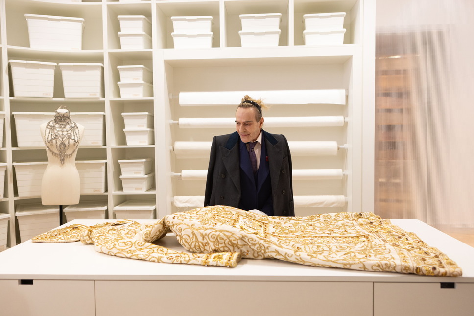 ジョン・ガリアーノ 世界一愚かな天才デザイナー 2枚目の写真・画像