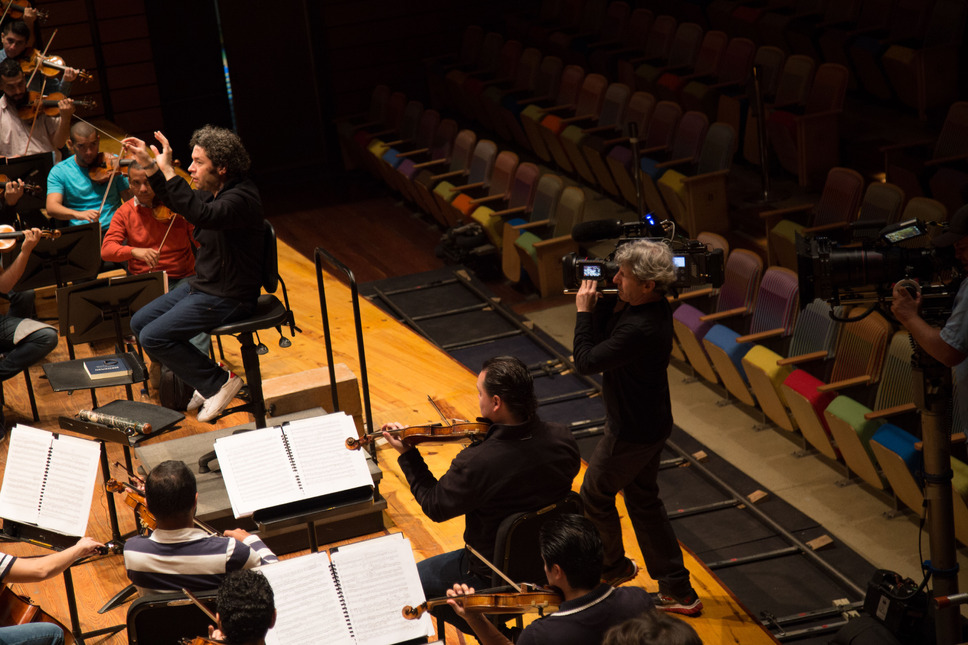 ビバ・マエストロ！指揮者ドゥダメルの挑戦 13枚目の写真・画像