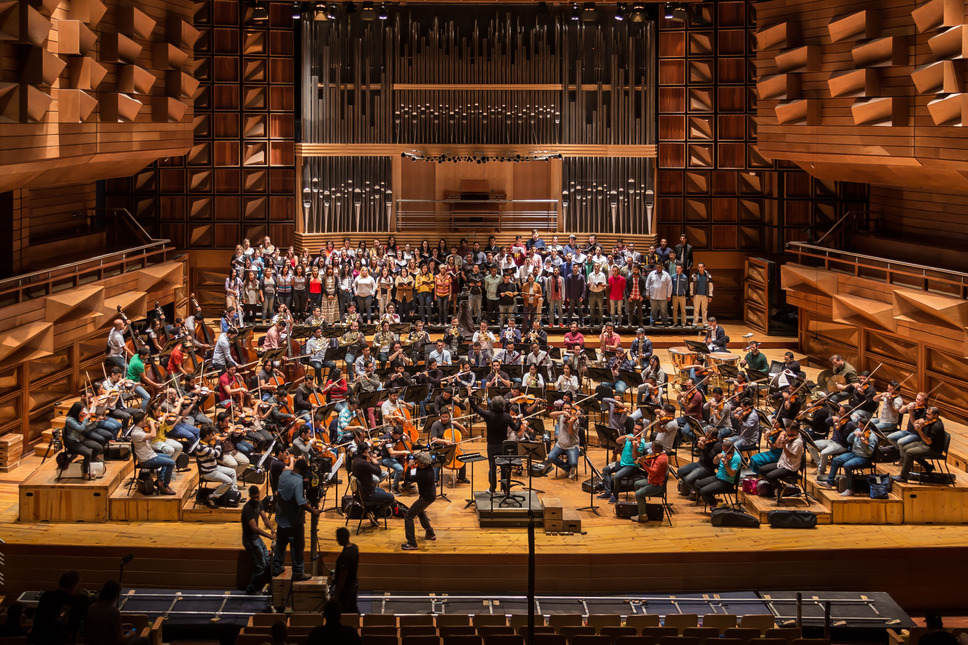 ビバ・マエストロ！指揮者ドゥダメルの挑戦 16枚目の写真・画像