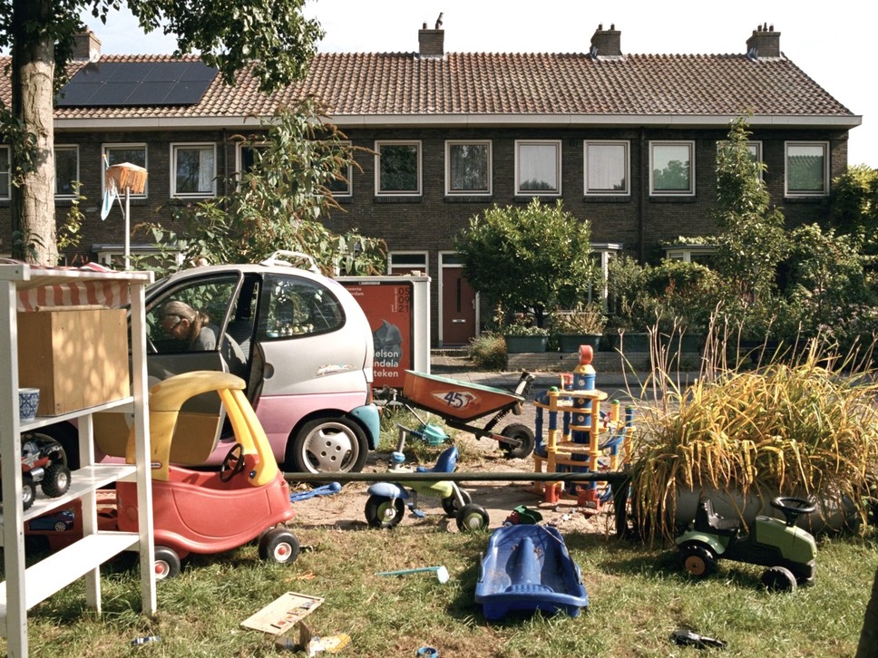 占領都市 2枚目の写真・画像