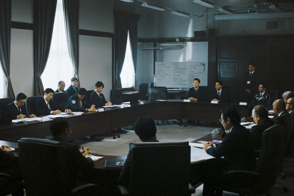 フロントライン 14枚目の写真・画像