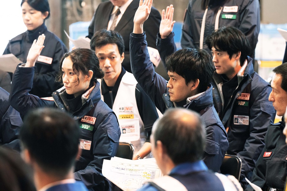 フロントライン 18枚目の写真・画像