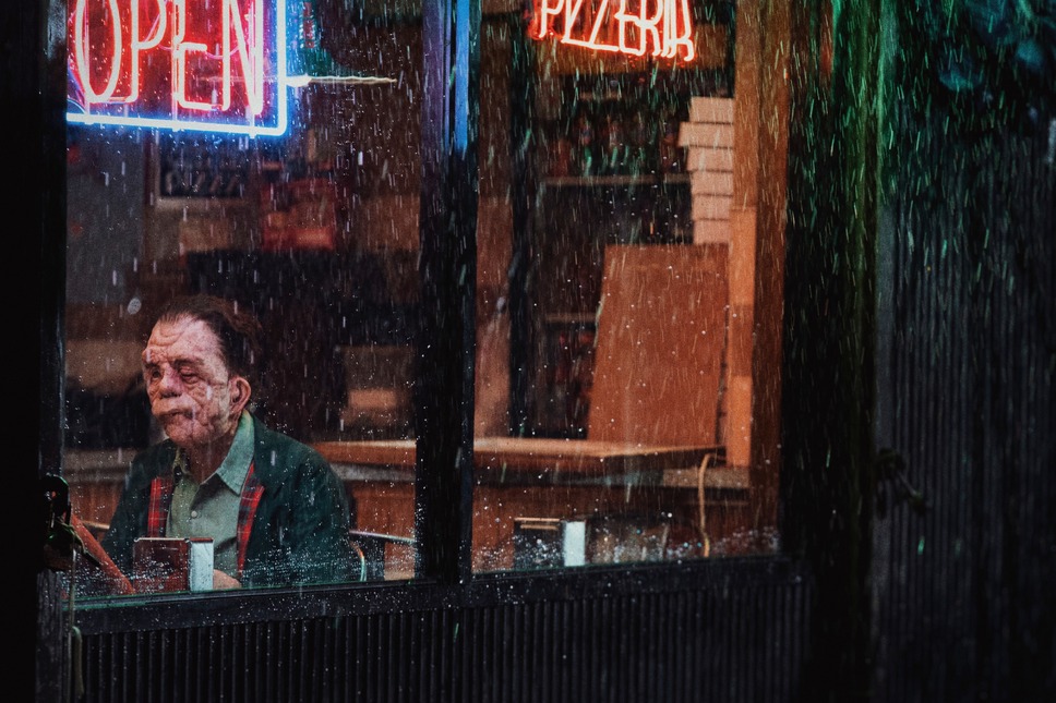 顔を捨てた男 4枚目の写真・画像