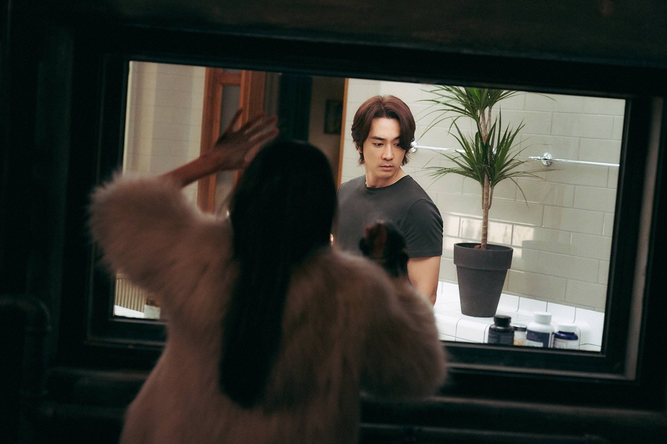 秘顔-ひがん- 3枚目の写真・画像