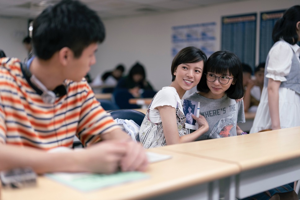 ひとつの机、ふたつの制服 13枚目の写真・画像