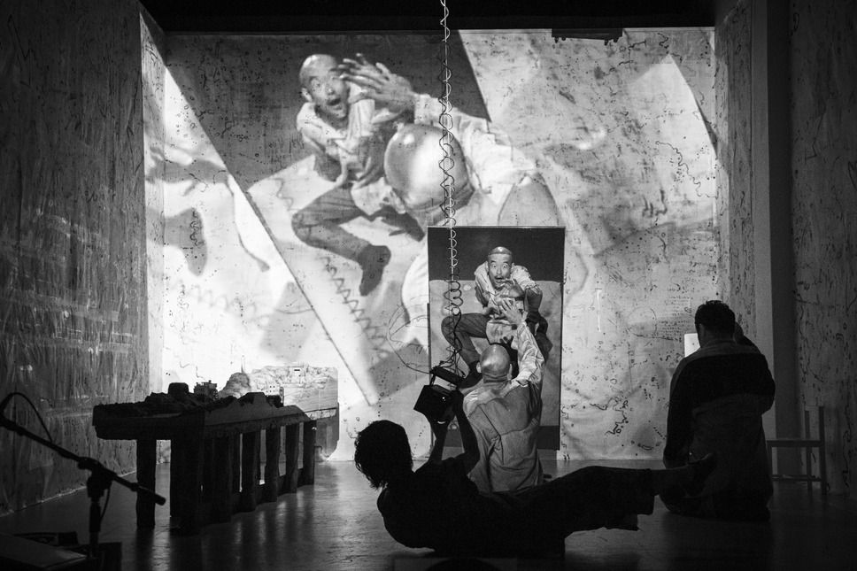 WE-入口と世界の出口 2枚目の写真・画像