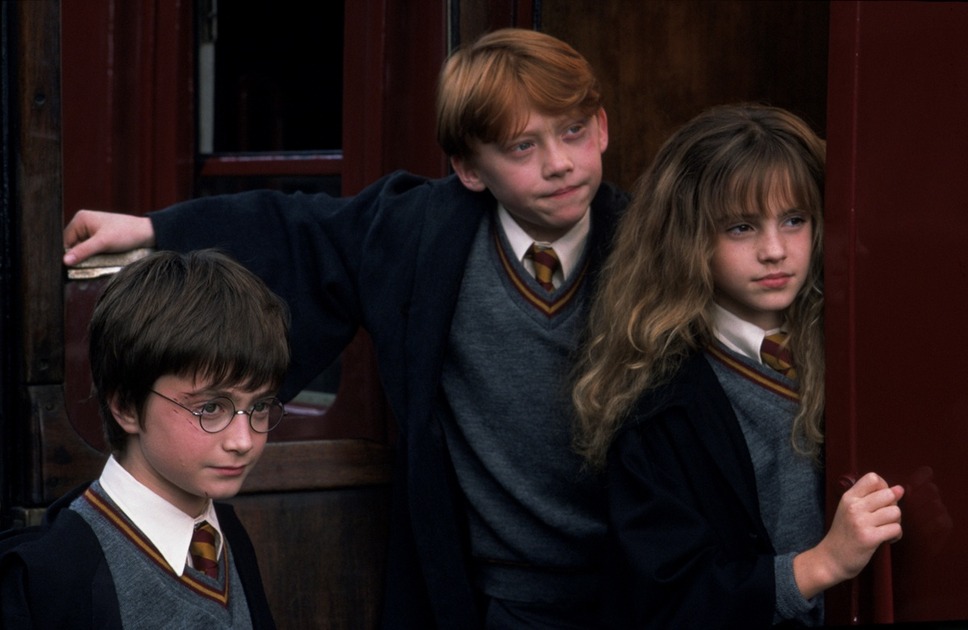 『ハリー・ポッターと賢者の石』HARRY POTTER characters, names and related indicia are trademarks of and © Warner Bros. Entertainment Inc. Harry Potter Publishing Rights © J. K. Rowling. © 2001 Warner Bros. Entertainment Inc. All rights reserved.