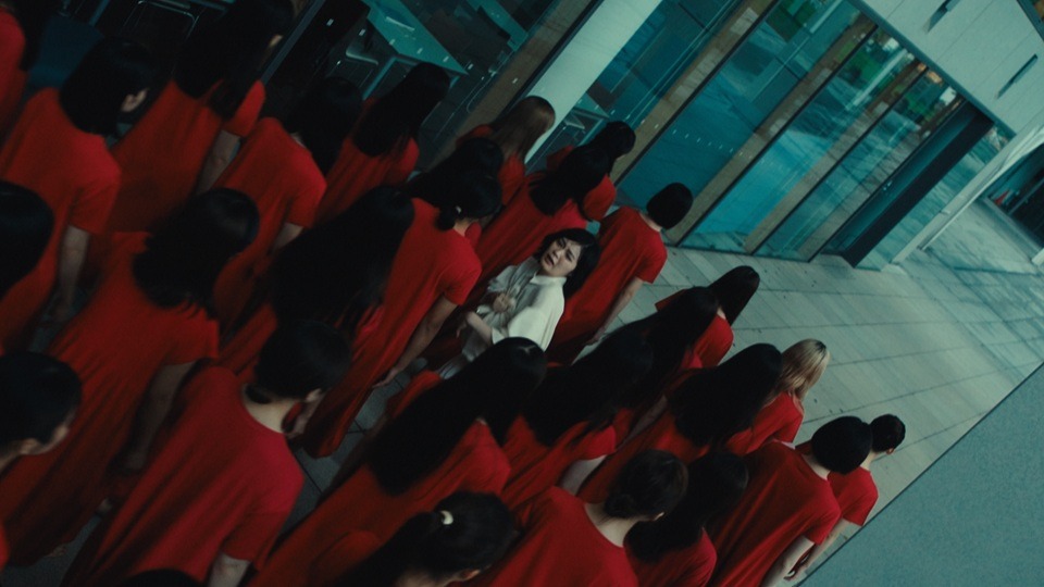 『顔のない街』