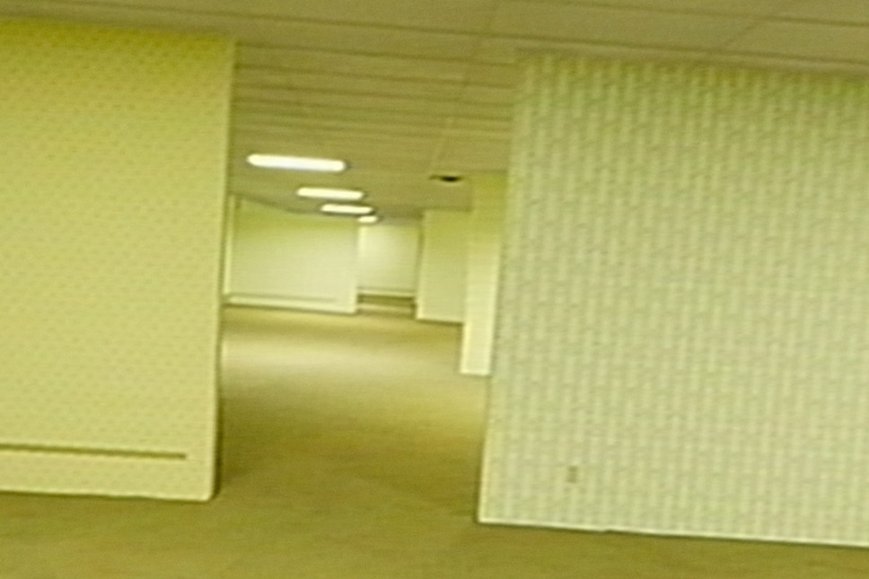 Backrooms（原題） 2枚目の写真・画像