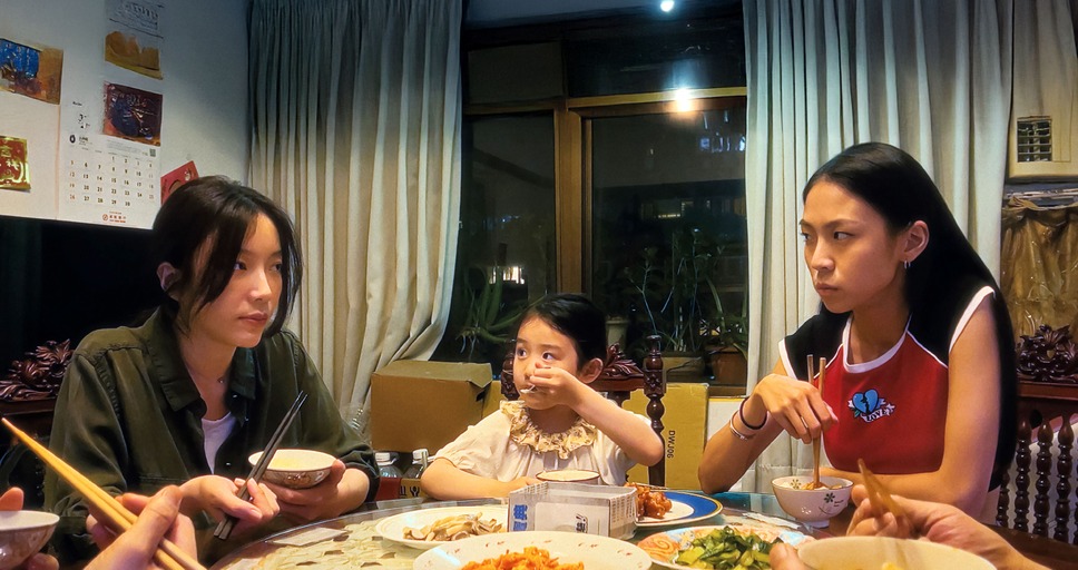 左利きの少女 3枚目の写真・画像