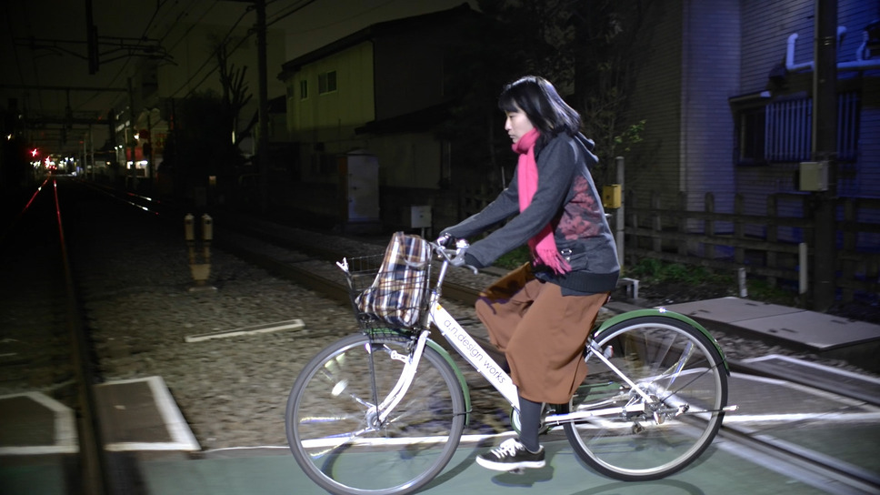 遠近を抱えた女 完全版 7枚目の写真・画像