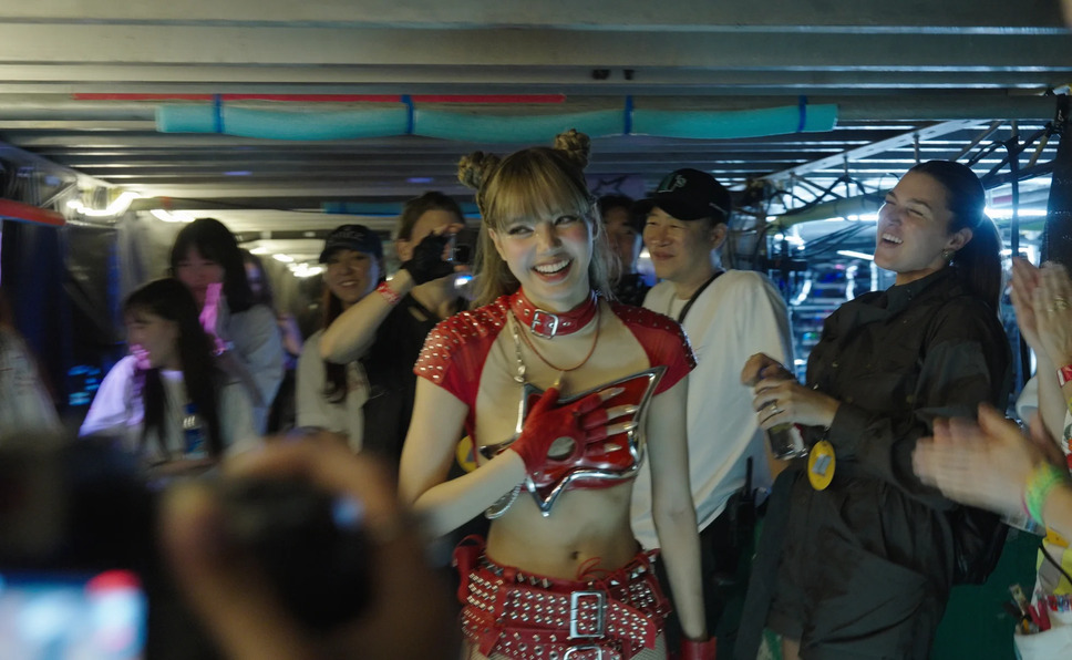 ALWAYS LALISA 2枚目の写真・画像