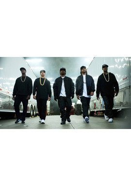 ストレイト・アウタ・コンプトン