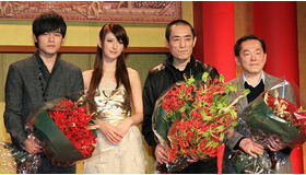 『王妃の紋章』来日記者会見にて（左から）ジェイ・チョウ、リア・ディゾン、チャン・イーモウ監督、ビル・コン