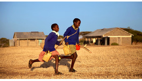 『世界の果ての通学路』　(C)2013 -Winds - Ymagis - Herodiade