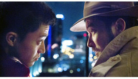 小栗旬（ルパン三世） VS 浅野忠信（銭形幸一警部）／実写映画『ルパン三世』-(C) 2014映画「ルパン三世」製作委員会