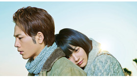 能年玲奈（宮市和希役）＆登坂広臣（春山洋志役）／映画『ホットロード』 -(C)2014『ホットロード』製作委員会  -(C)紡木たく／集英社