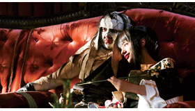 藤原竜也（志々雄真実役）＆高橋メアリージュン（駒形由美役）／(C) 和月伸宏／集英社 (C) 2014「るろうに剣心 京都大火／伝説の最期」製作委員会