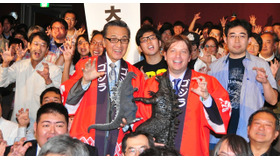 宝田明＆ギャレス・エドワーズ（監督）／『ゴジラ』60周年デジタルリマスター版・初日舞台挨拶