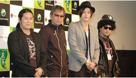 「小栗旬映画祭」舞台挨拶。左から井上靖雄監督、三池崇史監督、小栗旬、井上三太。