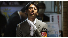 妻夫木聡（刑事：藤島の元部下役）／『渇き。』-(C) 2014　「渇き。」製作委員会