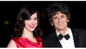 ロニー・ウッド＆サリー・ハンフリー -(C) Getty Images