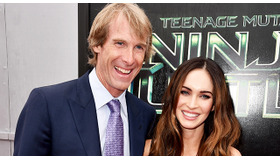 マイケル・ベイ監督＆ミーガン・フォックス-(C) Getty Images