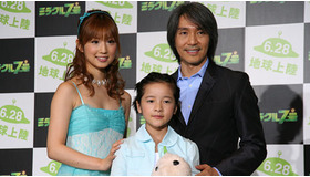 チャウ シンチー 息子 役の愛娘と来日 演技指導では厳しい監督の顔に Cinemacafe Net