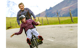 「シガーロス」の楽曲「Hoppiolla」を起用した、フランス発の感動作『グレート デイズ！-夢に挑んだ父と子-』／(C) 2014 NORD-OUEST FILMS PATHE RHONE-ALPES CINEMA