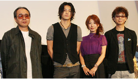 『HIGHLANDER ハイランダー』初日舞台挨拶。右から山寺宏一、朴ロ美、小栗旬、川尻善昭監督。