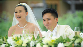 20年来の恋人、カリーナ・ラウとブータンで挙式したトニー・レオン　-(C) China Foto/AFLO