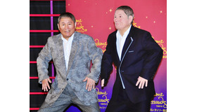 ビートたけし＆“コマネチ”姿の等身大フィギュア in マダム・タッソー東京