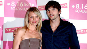 『ベガスの恋に勝つルール』来日記者会見に出席したキャメロン・ディアスとアシュトン・カッチャー。