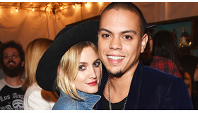 アシュリー・シンプソン＆エヴァン・ロス-(C) Getty Images