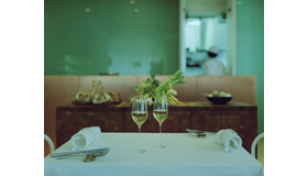 シャンパンの香りを最大限に楽しめる究極のシャンパングラスがイタレッセから登場。た「リチャード・ユリーン オプティマム（RJ Optimum）」、1脚2,160円。