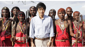 大沢たかお＆マサイ族のみなさん in アフリカ・ケニア／映画『風に立つライオン』 -(C) 2015「風に立つライオン」製作委員会