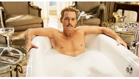 『チャーリー・モルデカイ　華麗なる名画の秘密』　-(C) 2014 Lions Gate Entertainment Inc. All Rights Reserved.