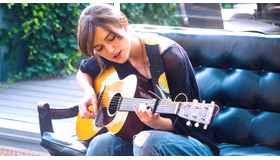 キーラ・ナイトレイ／『はじまりのうた』(c)2013 KILLIFISH PRODUCTIONS, INC. ALL RIGHTS RESERVED