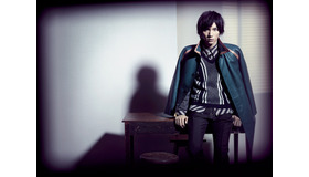 「L'UOMO VOGUE」誌面での福士蒼汰／ L'UOMO VOGUE / January 2015 IssuePhotographer: HIROHISA NAKANOStylist: TAKAFUMI KAWASAKI @ MILDHair&Make-up: MASA KAMEDA