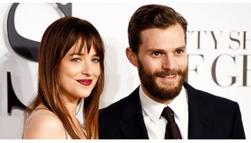 ダコタ・ジョンソン＆ジェイミー・ドーナン -(C) Getty Images